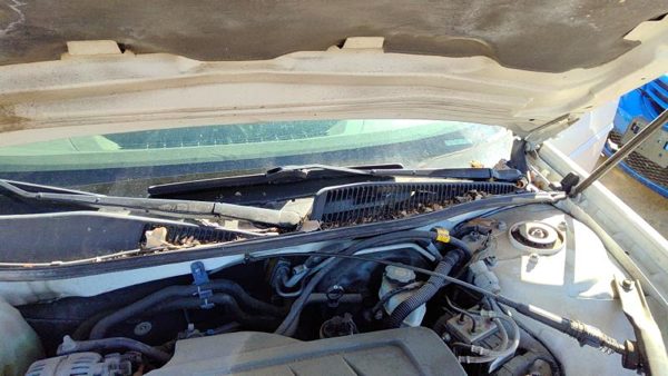 05-09 Buick Lacrosse Windshield Wiper Cowl Vent Trim Panel Oem Cover — photo 4