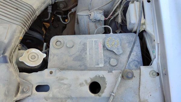 80-91 Grand Marquis Windshield Washer Fluid Reservoir With Pump Oem Wiper Tank — photo 3