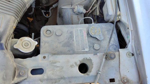 80-91 Grand Marquis Windshield Washer Fluid Reservoir With Pump Oem Wiper Tank — photo 2