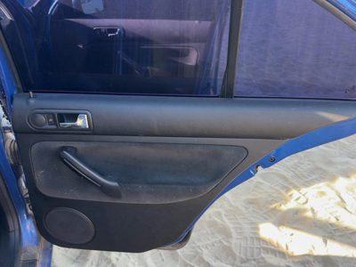 01-02 Vw Jetta Passenger Right Rear Door Trim Panel With Switches Back Gls Black