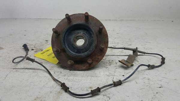 2006-2008 Dodge Ram 2500 Front Wheel Hub 8 Lug Cummins 05179955Aa — photo 1