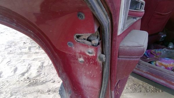 86-91 Olds Eighty Eight Driver Left Rear Door Latch With Rods/Cables Oem Back — photo 4