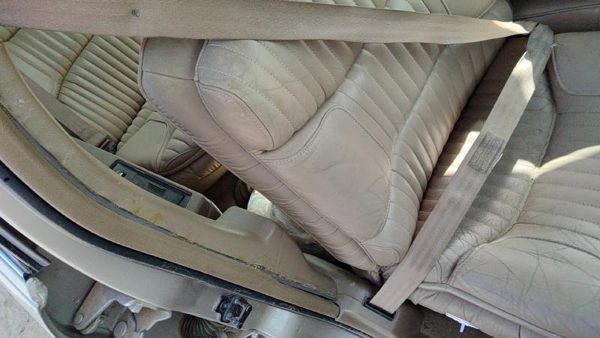 1992 Buick Park Ave Ultra Passenger Right Front Seat Belt Retractor Shoulder Tan — photo 4