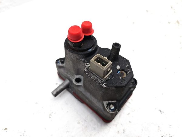 1980 Mercedes-Benz 450SL Misc. Engine Part Fuel Pressure Warm Up Regulator — photo 4
