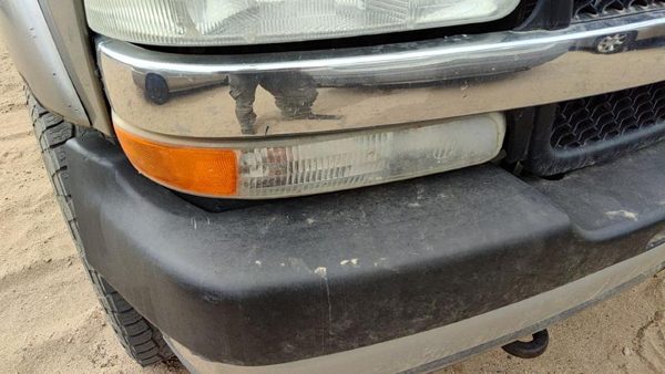 99-02 Silverado 2500 Hd Passenger Front Turn Signal Light Lamp Fender Mounted — photo 2
