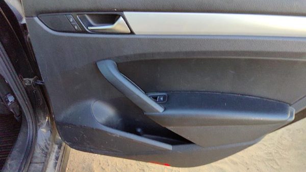 12-19 Vw Passat Passenger Right Rear Door Trim Panel With Switches Back Black Tb — photo 5