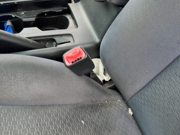 05-06 Nissan Altima Driver Left Front Seat Belt Buckle Receiver Oem Charcoal G — photo 4