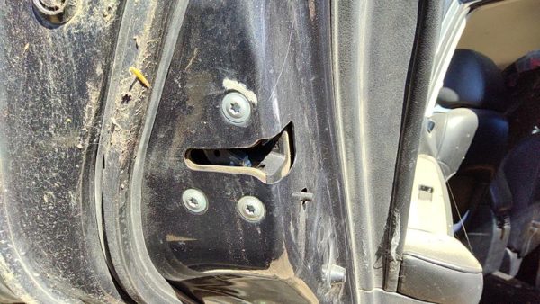 2007-2012 Nissan Altima Driver Left Rear Door Latch With Rods/cables Back 4 Door — photo 1