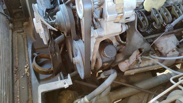 1994 Suburban 1500 Power Steering Pump/motor 5.7L — photo 2