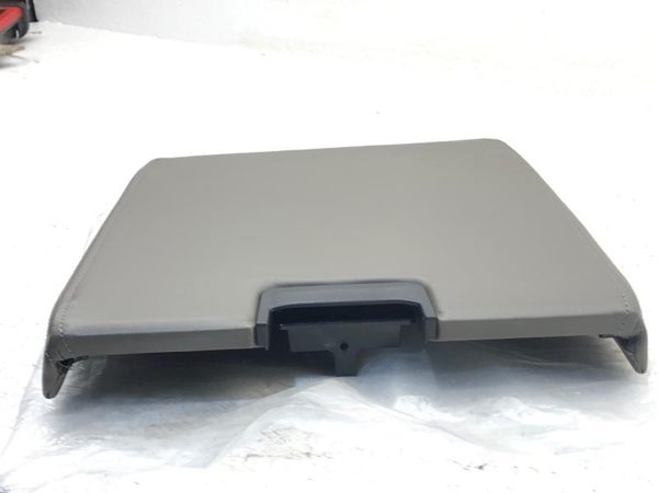 2011-2014 Chevy Silverado 1500 Center Console Lid Gray 20943731 — photo 6