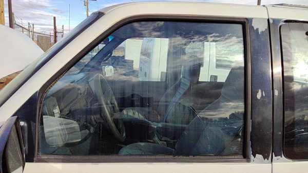 1985-2005 Gmc Safari Driver Left Front Side Window Door Glass Oem 15588092 — photo 1