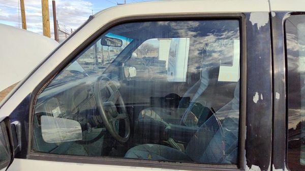 1985-2005 Gmc Safari Driver Left Front Side Window Door Glass Oem 15588092 — photo 3