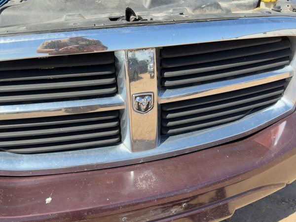 2004-2006 Dodge Durango Front Grille Assembly Oem 2004-2006Dodge — photo 5