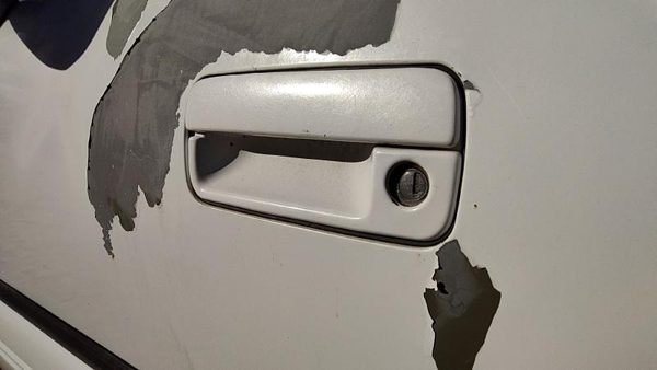 1992-1999 Pontiac Bonneville Driver Left Front Outside Door Handle Oem White — photo 2