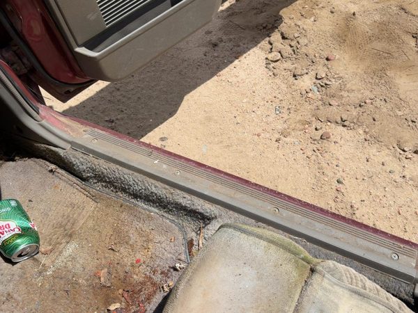 85-88 Nissan Maxima Passenger Right Lower Sill Step Moulding Trim Panel Oem Gray — photo 1