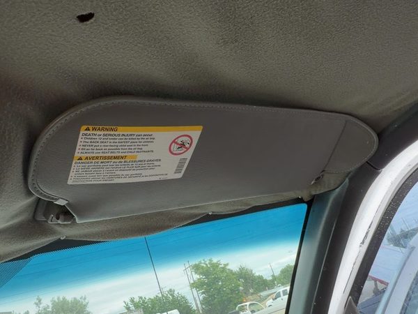 2000-2002 Chevy Express Van 2500 Passenger Right Sun Visor Oem Black 15074522 — photo 1