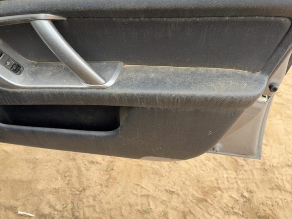 09 Legacy Outback Passenger Right Front Door Trim Panel With Switches Black — photo 6