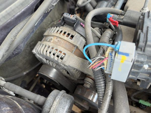 2005-2006 Chevy Equinox Alternator 3.4L 15279852 — photo 3
