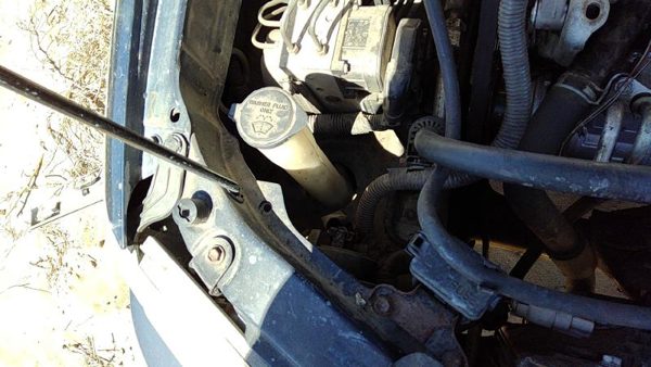 97-01 Toyota Camry Windshield Washer Fluid Reservoir With Pump Oem Wiper Tank — photo 3