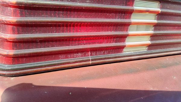 1985-1987 Pontiac Sunbird Driver Left Tail Light Brake Lamp Oem Rear Crack — photo 4