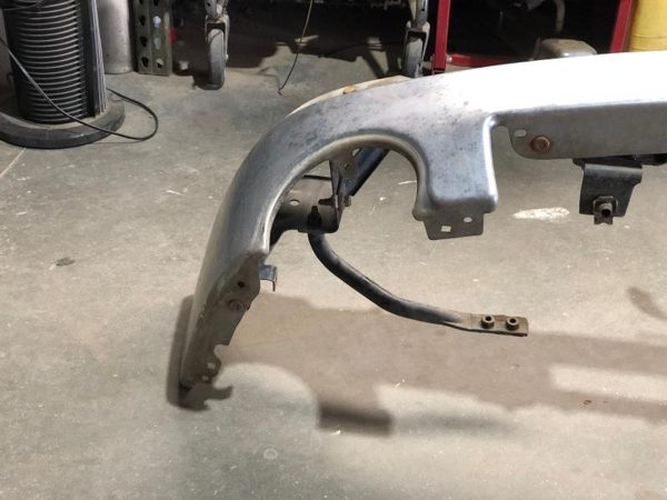 2012 GMC Sierra 1500 Front Bumper Assy. White 50U With Brackets Chrome Only — photo 15