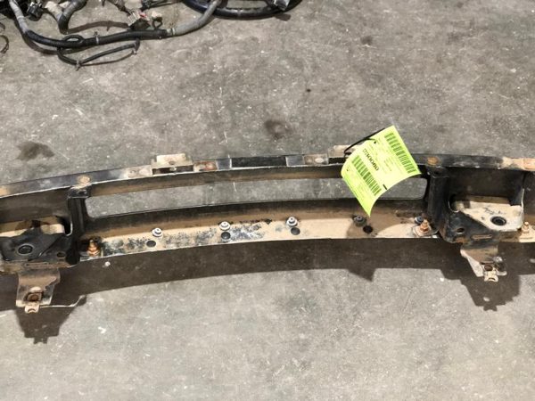 2012 GMC Sierra 1500 Front Bumper Assy. White 50U With Brackets Chrome Only — photo 12