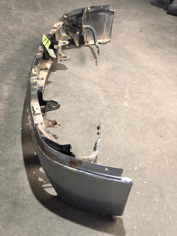 2012 GMC Sierra 1500 Front Bumper Assy. White 50U With Brackets Chrome Only — photo 9