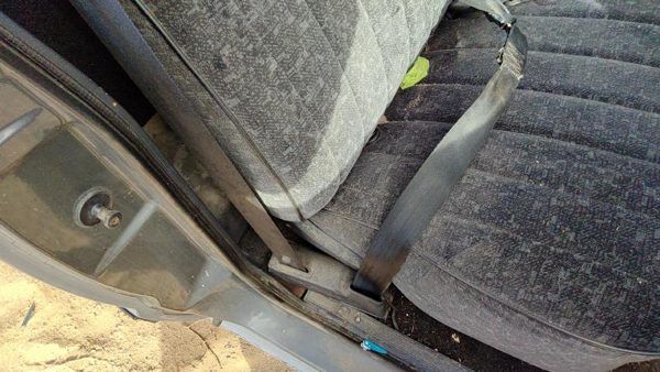 89 Chevy S10 Pickup Passenger Right Front Seat Belt Retractor Shoulder Dark Gray — photo 6