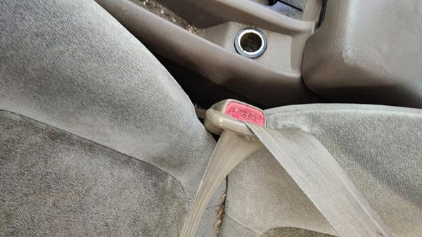 2000-2003 Nissan Sentra Driver Left Front Seat Belt Buckle Receiver Oem Sand H — photo 5