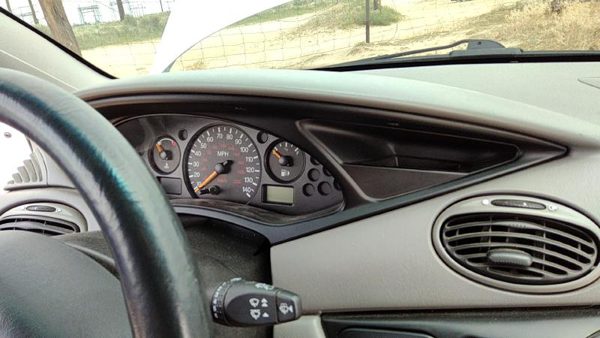 00-04 Focus Station Wagon Trim Bezel Around Speedometer Oem Dash Surround Panel — photo 1