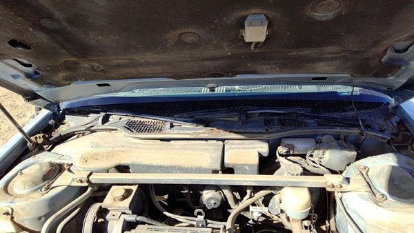 1993 Buick Lesabre Windshield Wiper Cowl Vent Trim Panel Oem Cover — photo 1