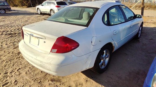 2000 Ford Taurus — vehicle photo 3