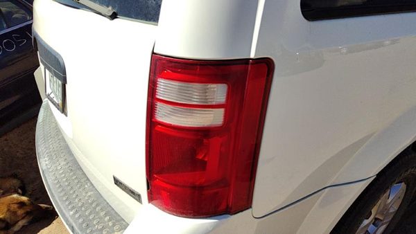 2008-2010 Dodge Grand Caravan Passenger Right Tail Light Brake Lamp Oem Rear — photo 1