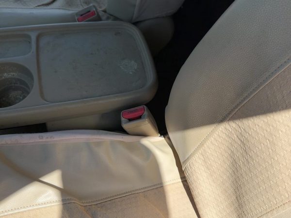 2002-2006 Honda Crv Driver Left Front Seat Belt Buckle Receiver Oem Bucket Tan — photo 3