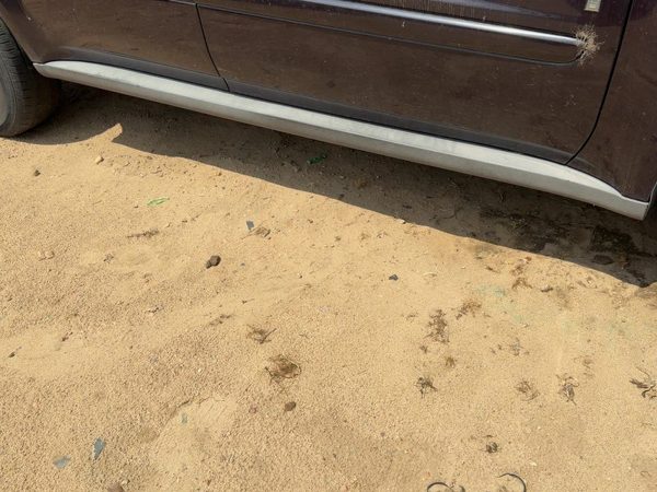 06-09 Chevy Equinox Passenger Right Lower Rocker Panel Moulding Side Skirt Oem — photo 1