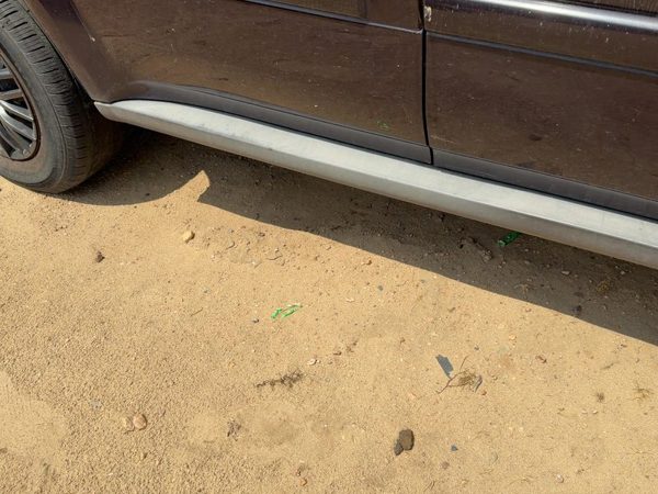 06-09 Chevy Equinox Passenger Right Lower Rocker Panel Moulding Side Skirt Oem — photo 5