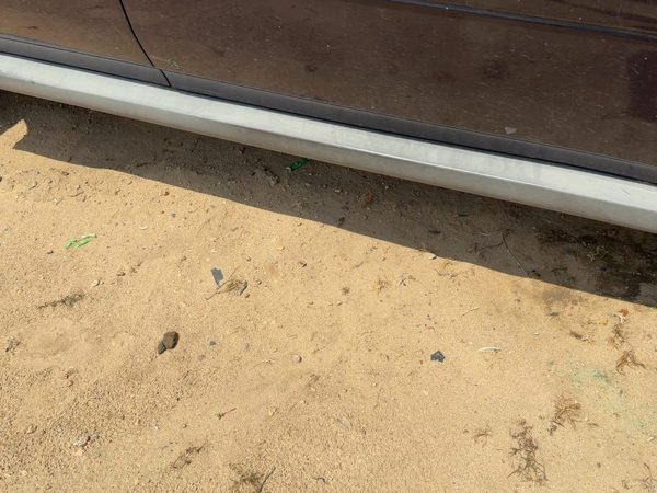 06-09 Chevy Equinox Passenger Right Lower Rocker Panel Moulding Side Skirt Oem — photo 2