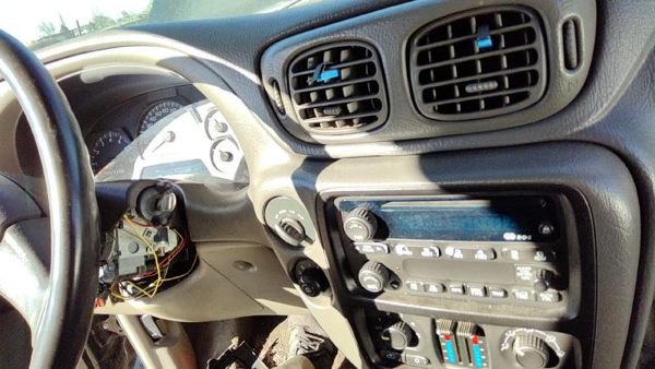 02-03 Trail Blazer Trim Bezel Around Speedometer Dash Surround Panel Gray 95D — photo 3