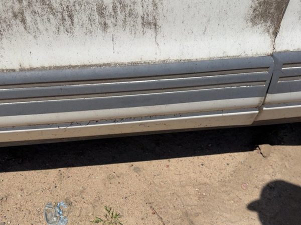 1992-1995 Olds Eighty Eight Driver Left Front Moulding From Door Oem White — photo 7