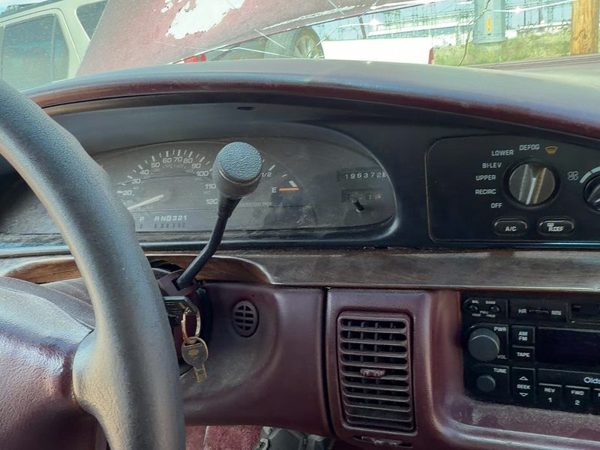 94-95 Eighty Eight Trim Bezel Around Speedometer Oem Dash Surround Panel Red — photo 2