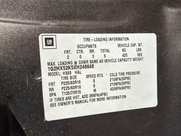 1999 Pontiac Bonneville — vehicle photo 8