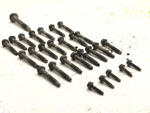 2007-2009 GMC Acadia Set of Bolts for TIMING COVER OEM Factory Hardware 12611884 — photo 2