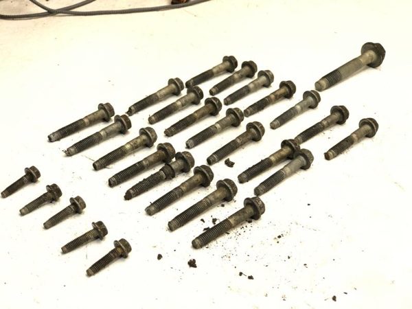 2007-2009 GMC Acadia Set of Bolts for TIMING COVER OEM Factory Hardware 12611884 — photo 3