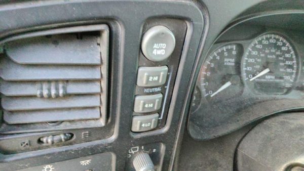 2001 Suburban 1500 Misc. Electrical Switch — photo 3