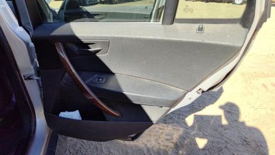 2004 Bmw X3 Passenger Right Rear Door Trim Panel With Switches Back Gray