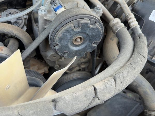 2001 Chevy S10 Blazer Power Steering Pump With Mount Bracket Oem 4.3L — photo 5