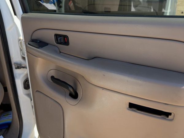 04-07 Silverado 2500 Passenger Right Rear Door Trim Panel With Switches Tan 52D — photo 3