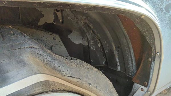 1980-1984 Deville Sedan Lh Driver Left Inner Fender Wheel Liner Oem — photo 1