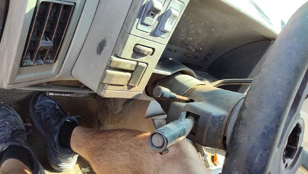 1993 Chevrolet S10 Blazer Steering Column No Key — photo 7