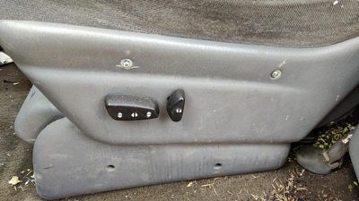 2000 Town & Country Driver Left Side Power Seat Switch With Trim Panel Gray